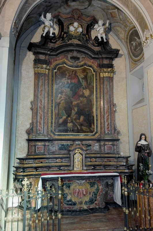 Ambito lombardo sec. XVIII, Altare con angioletti sul timpano