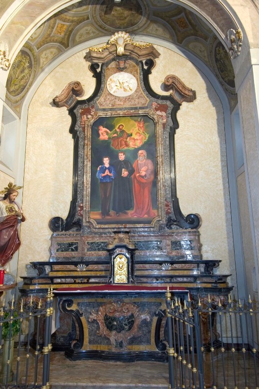Ambito lombardo sec. XVIII, Altare con intarsi a palmetta