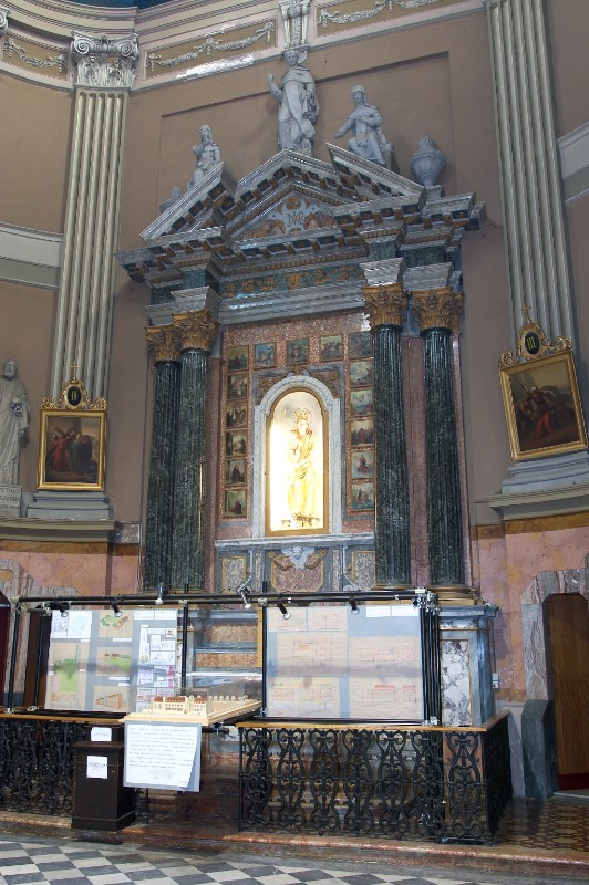 Ambito pavese sec. XIX, Altare della Madonna del rosario