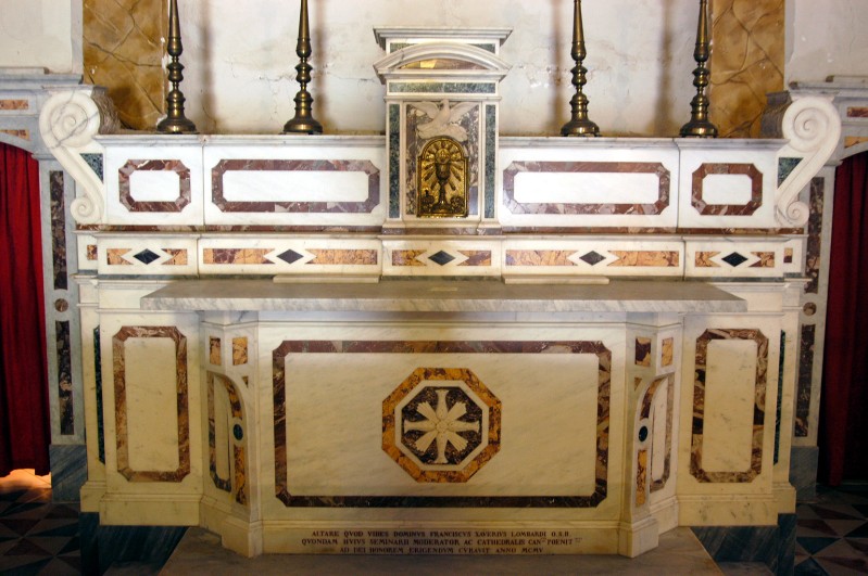 Ambito cilentano (1905), Altare maggiore dedicato alla Madonna immacolata