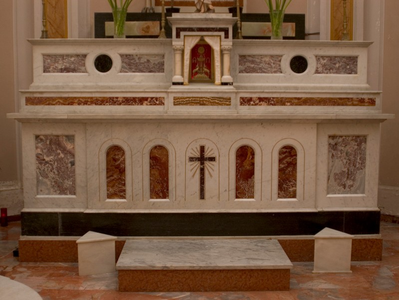 Ambito italiano sec. XX, Altare maggiore
