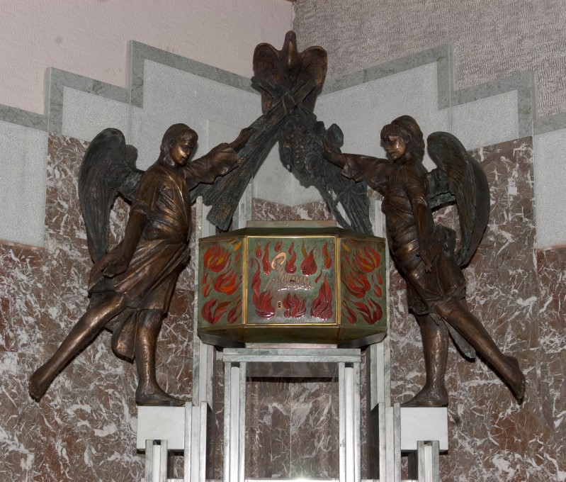 Carresi G. (2002), Altare del Santissimo Sacramento