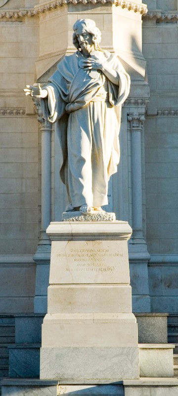 Jerace F. (1933), Statua di Santo Stefano