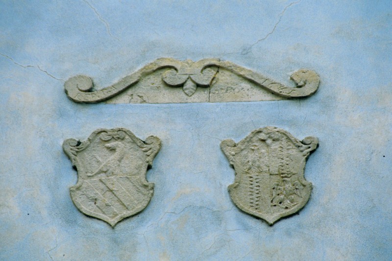 Bottega veneta sec. XVI, Stemmi della facciata