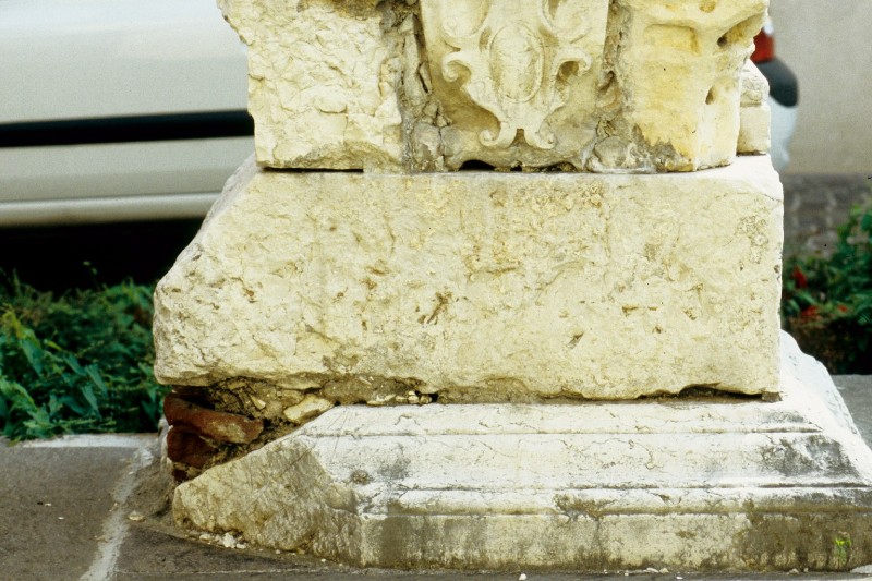 Ambito vicentino secc. III-IV, Capitello corinzio del monumento S. Caterina 2/2