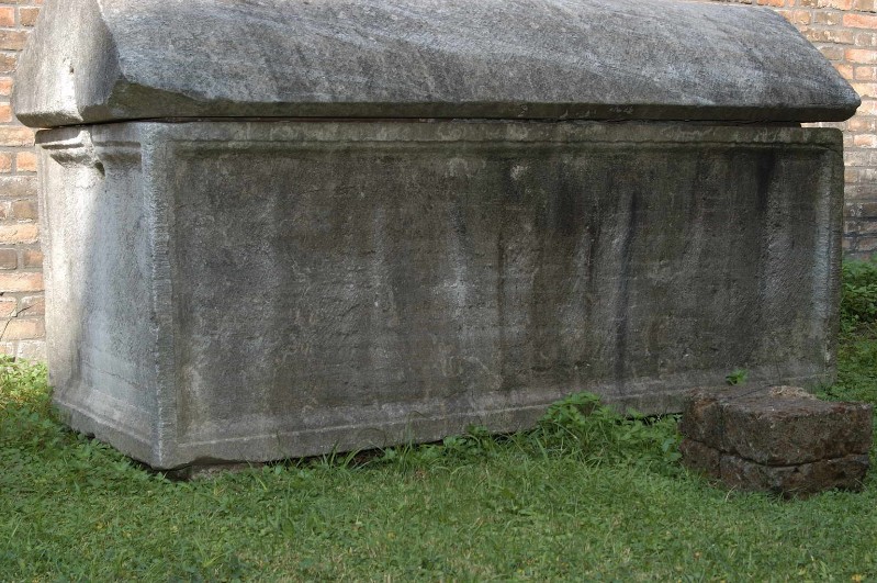 Ambito ravennate-bizantino secc. IV-V, Cassa di sarcofago a doppia cornice