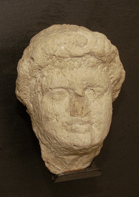 Bottega umbra secc. III-II a.C., Testa virile scolpita