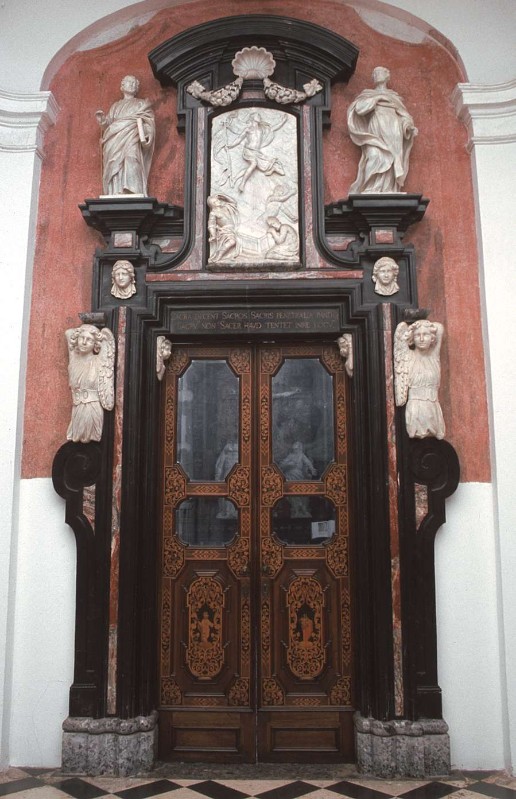 Bottega Manni sec. XVII-XVIII, Portale