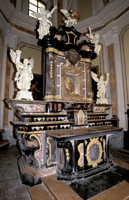 Ambito lecchese sec. XVIII, Altare maggiore