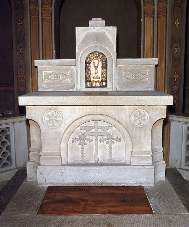 Remuzzi G. sec. XX, Altare maggiore