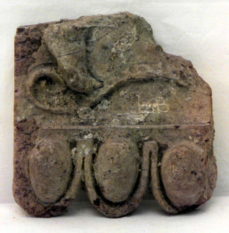Ambito romano sec. IV-I a.C., Fregio a rilievo