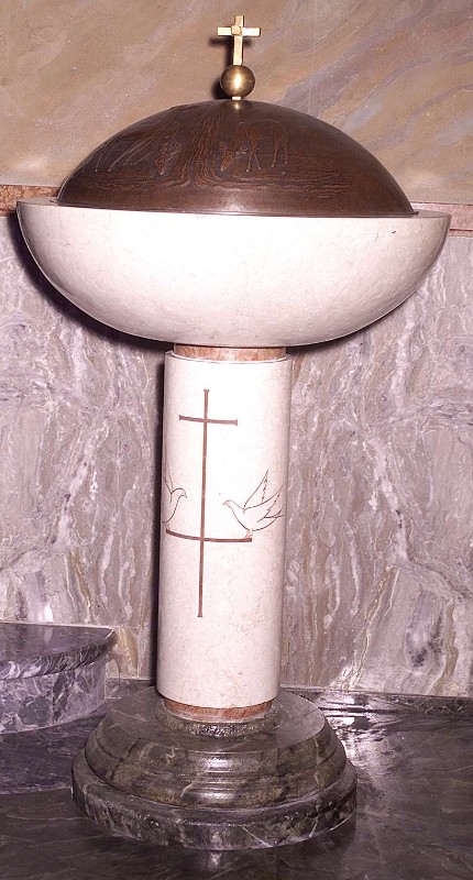 Ambito bergamasco (1966), Fonte battesimale