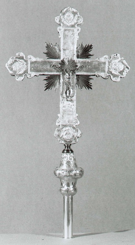 Ambito lombardo sec. XVII, Croce astile con Madonna orante
