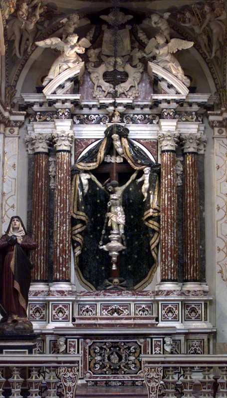 Corbarelli D. (1702), Altare del Crocifisso