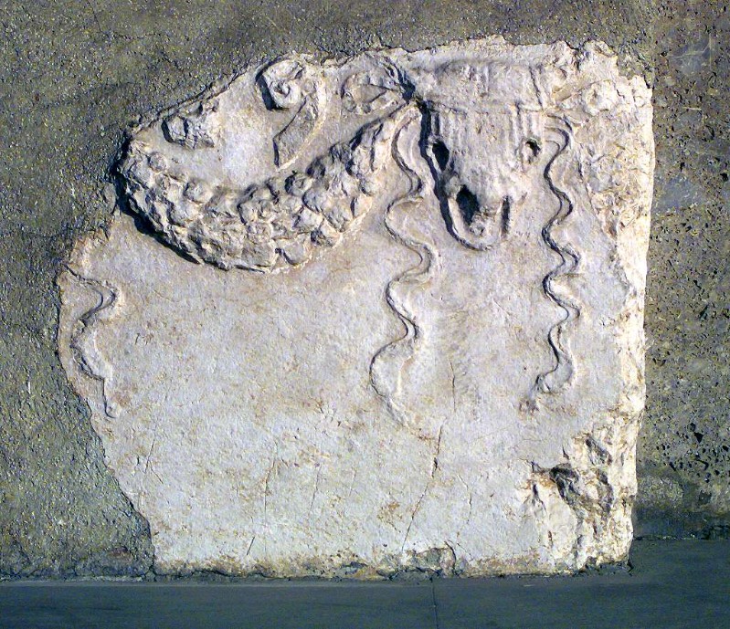 Arte romana sec. II, Bucranio e festoni di fiori