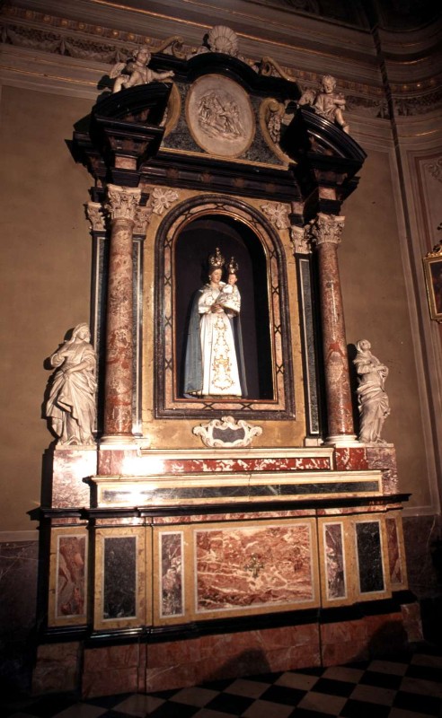 Ambito fantoniano prima metà sec. XVIII, Altare della Madonna del Rosario