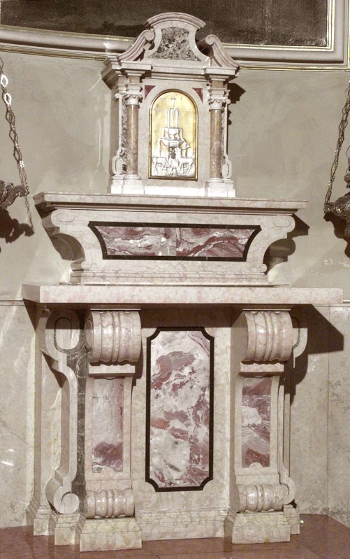 Ditta Comana C. sec. XX, Altare maggiore