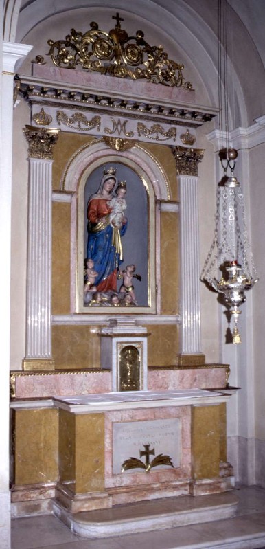 Ambito lombardo (1836), Altare