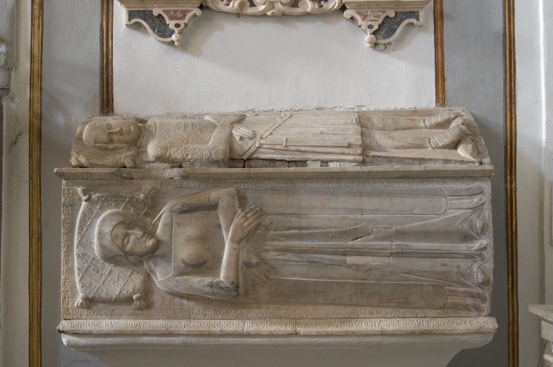Bott. napoletana metà sec. XIV, Monumento sepolcrale in marmo bianco