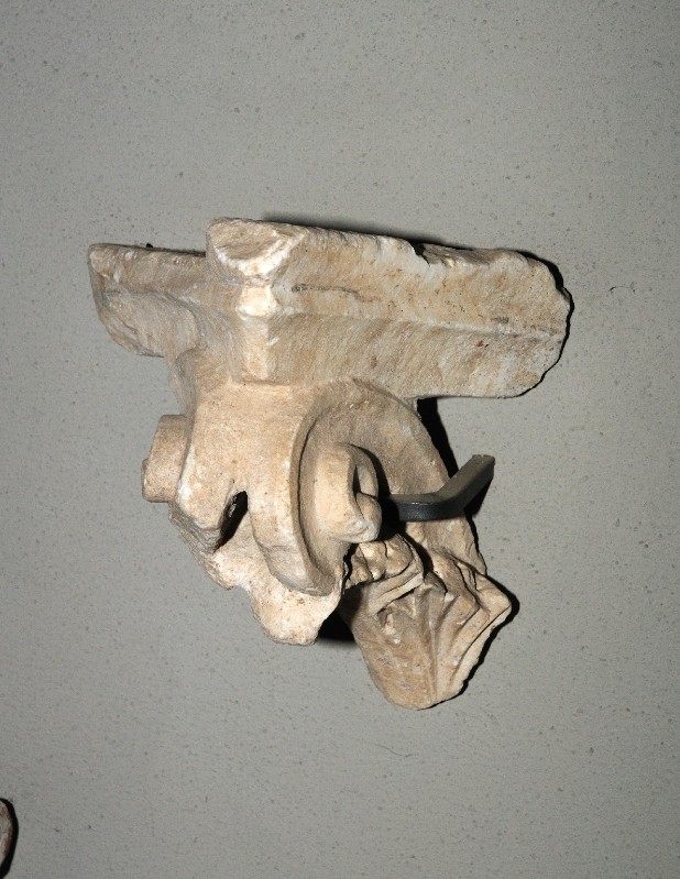 Marmoraio romano sec. IV, Frammento di mensola