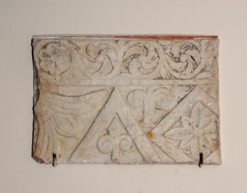 Marmoraio romano sec. VIII, Frammento di lastra di pluteo
