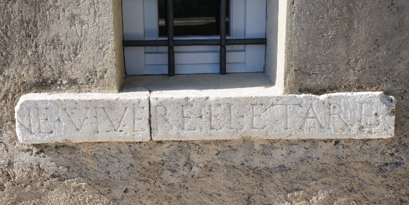 Marmoraio romano sec. III, Frammento di lastra incisa