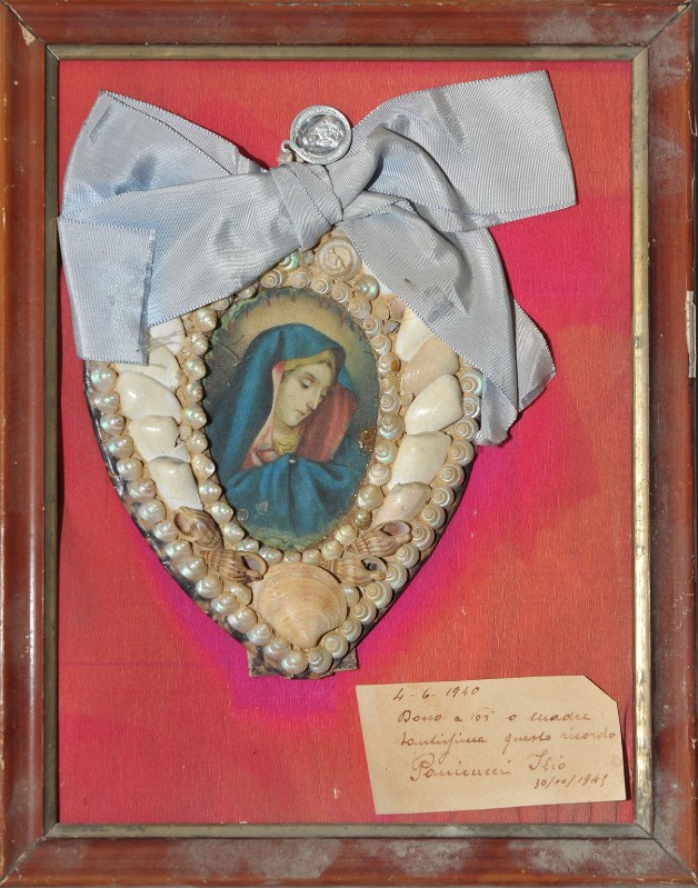 Ambito livornese (1945), Ex voto a cuore profilato da conchiglie