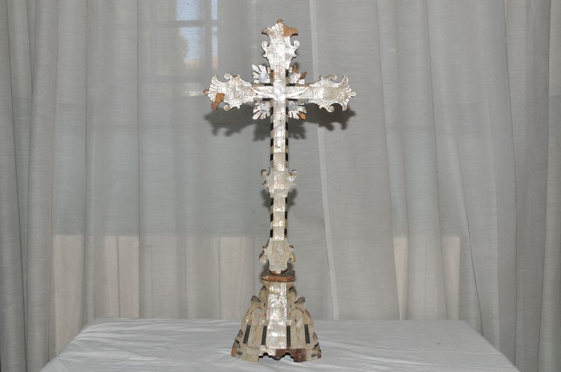 Bott. gerosolimitana sec. XIX, Croce d'altare in legno e madreperla