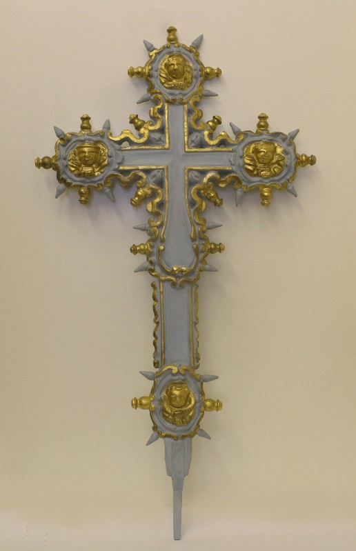 Bottega pratese sec. XVIII, Croce dorata e laccata di celeste
