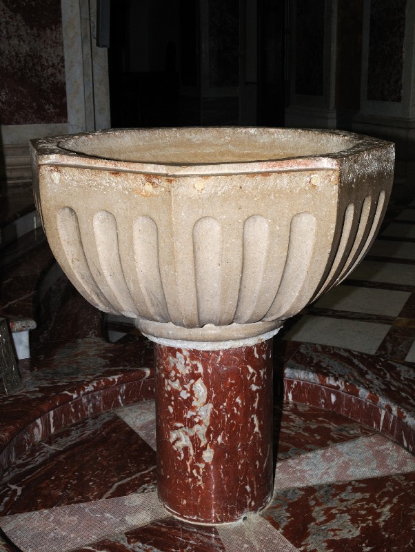 Marmoraio dell'Italia meridionale secc. VIII-XIX, Fonte battesimale