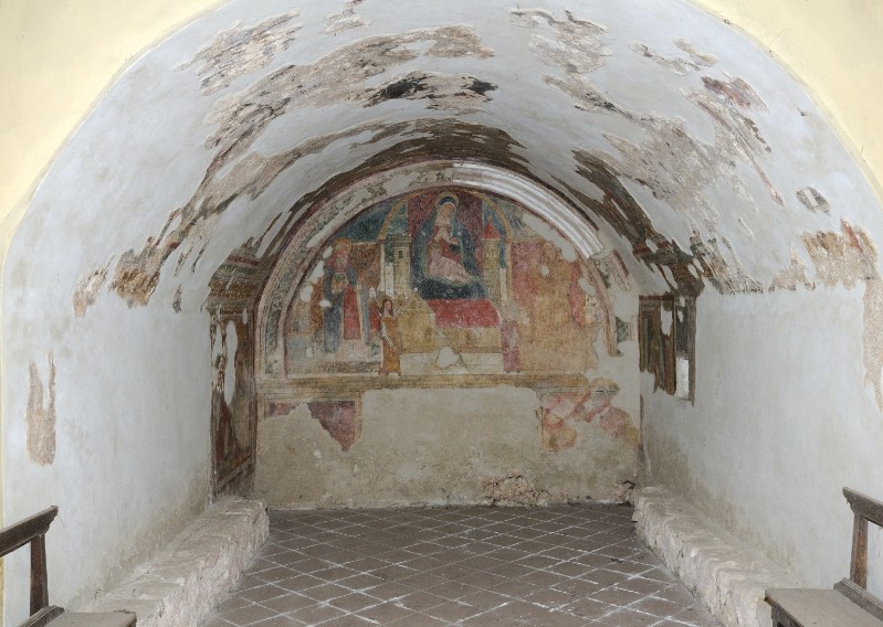 Ambito molisano sec. XV, Dipinto murale con Madonna di Loreto e santi