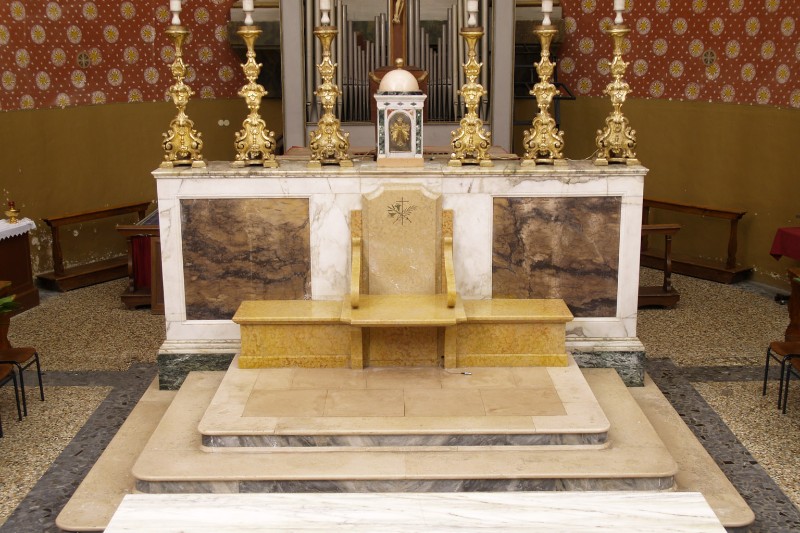 Maestranze romagnole sec. XIX, Altare maggiore con sedute