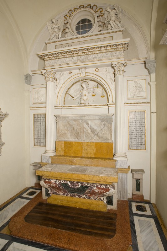 Tomba P. (1810), Altare laterale di San Terenzio