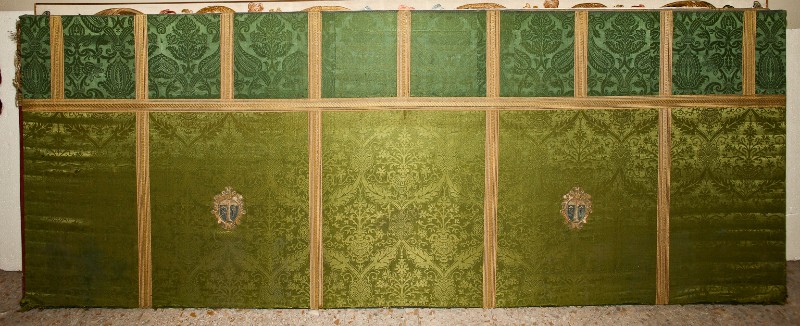 Manifattura toscana sec. XVIII, Paliotto verde con stemma di Santa Felicita