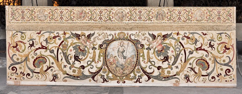 Manifattura fiorentina sec. XVI, Paliotto ricamato con immagini sacre