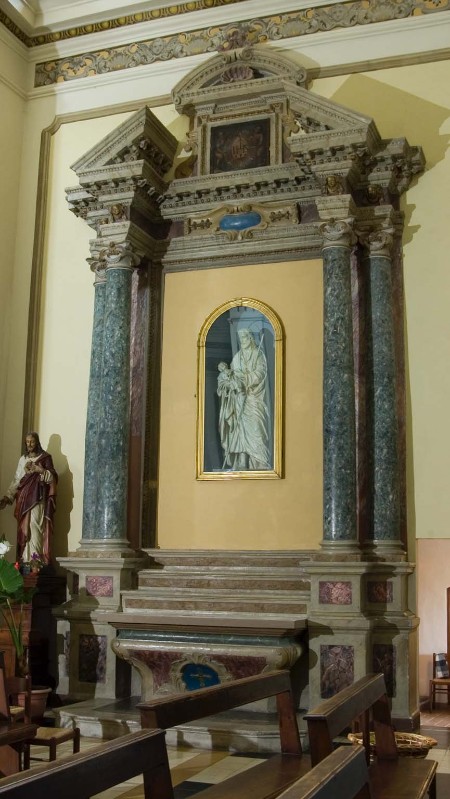 Bott. dell'Italia centr. sec. XIX, Altare laterale dedicato a San Giuseppe