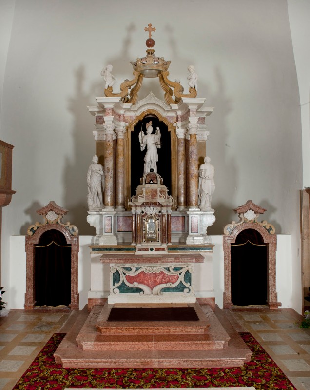 Maestranze castionesi primo quarto sec. XVIII, Altare maggiore