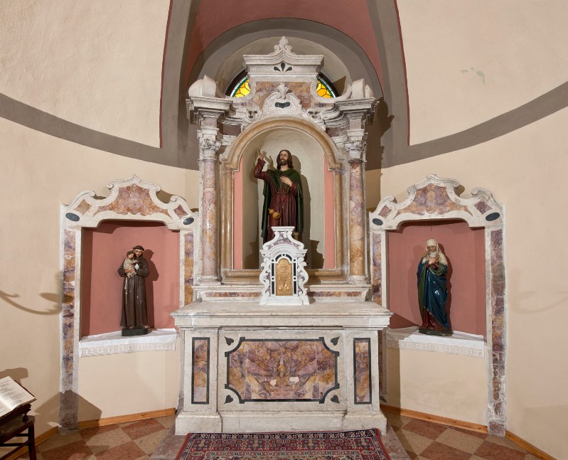 Maestranze castionesi metà sec. XVIII, Altare maggiore marmoreo