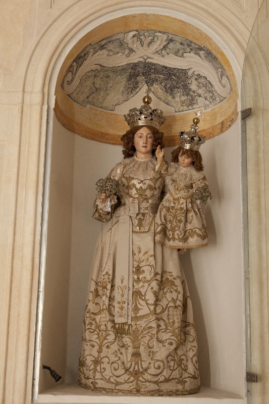 Ambito dell'Italia meridionale sec. XVIII, Statua della Madonna del Rosario