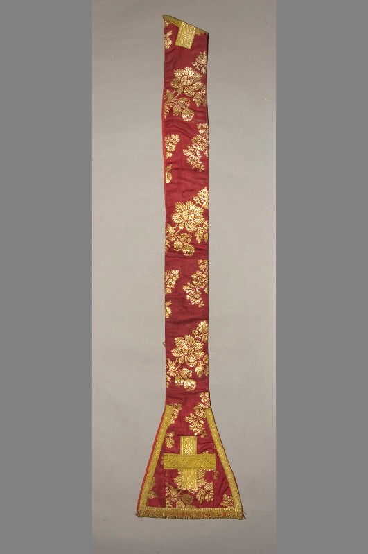 Manifattura italiana sec. XIX, Stola rossa a motivi floreali