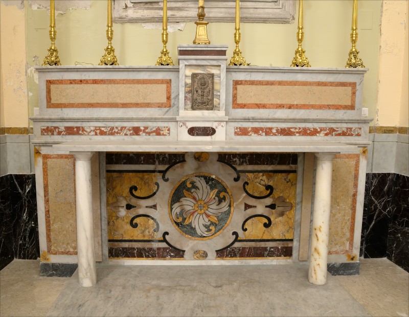 Marmoraio campano secc. XVII-XX, Altare laterale