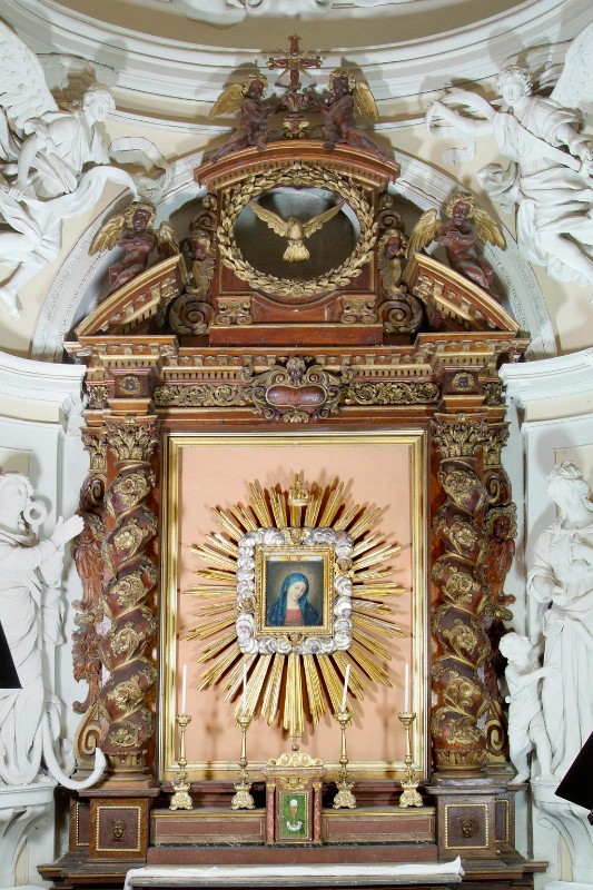 Maestranze marchigiane sec. XVII, Altare con colonne a tortiglione