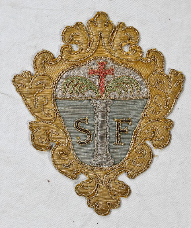 Manifattura italiana sec. XVIII, Ricamo con stemma monache di Santa Felicita