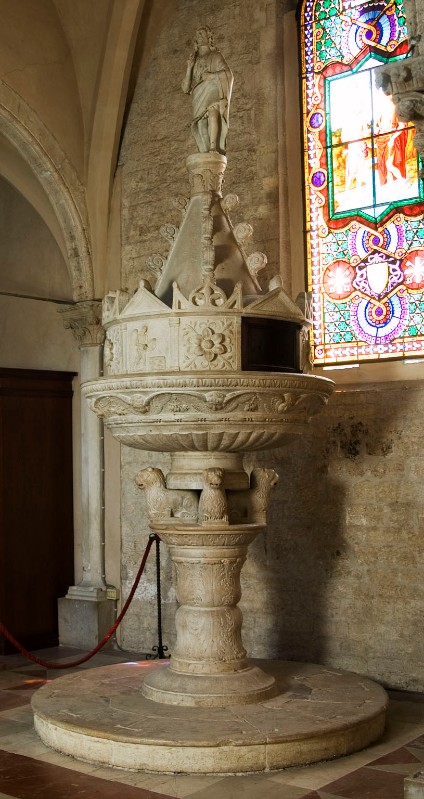 Moricone P. (1507), Fonte battesimale in pietra