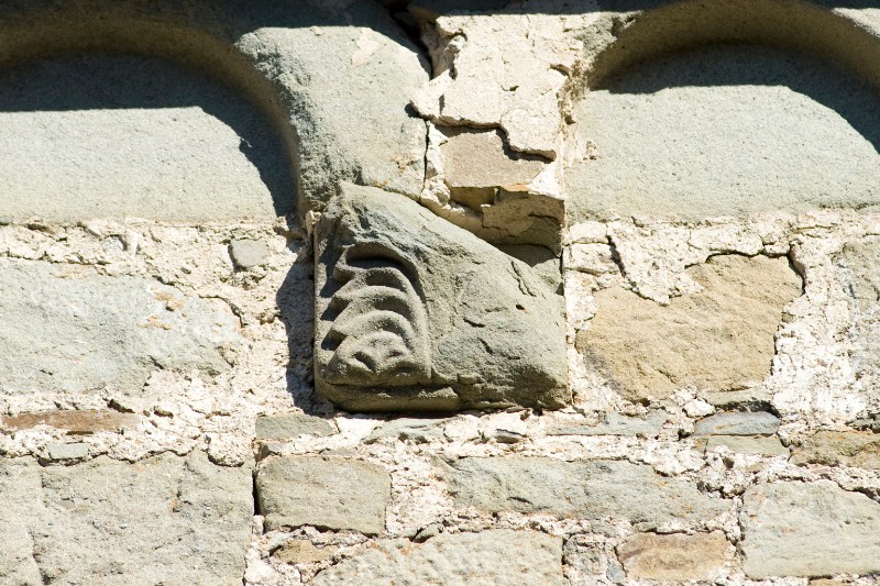 Maestranze toscane sec. XI, Mensola con palmetta in pietra arenaria
