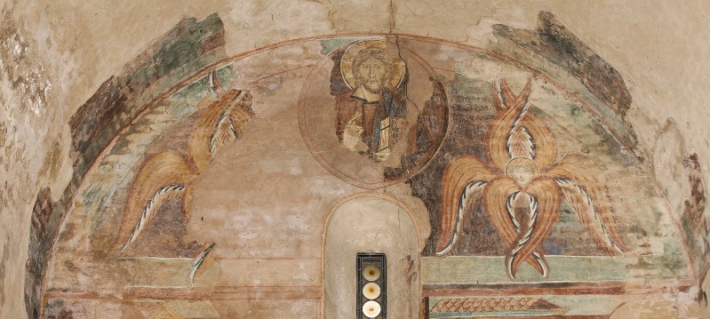 Corso di Buono (1284), Dipinto murale con Cristo pantocrate tra serafini