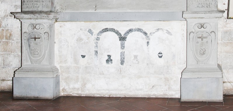 Maestranze toscane sec. XII, Pannello intarsiato con vasi e archi
