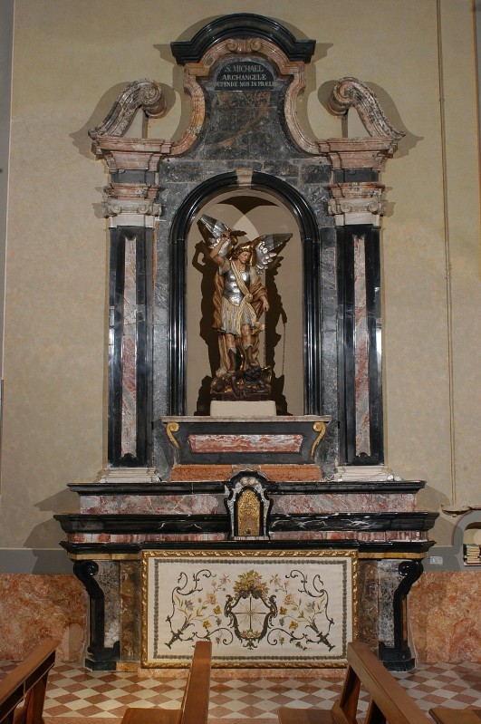 Maestranze lombarde sec. XVIII, Altare di San Michele arcangelo
