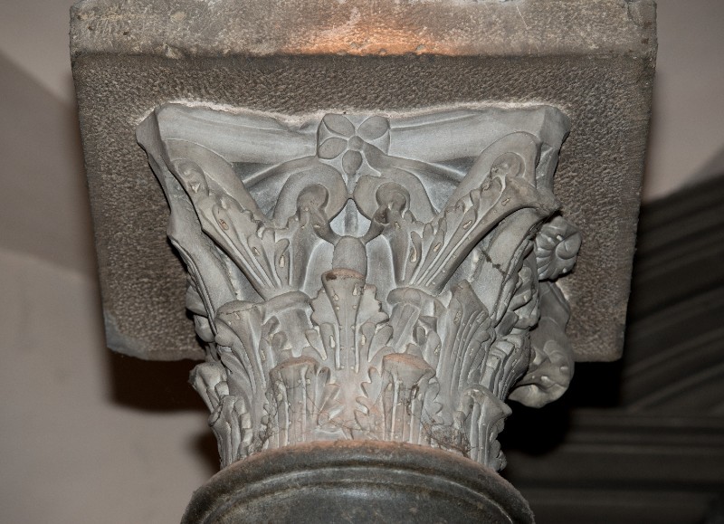Bottega toscana sec. XI, Capitello marmoreo