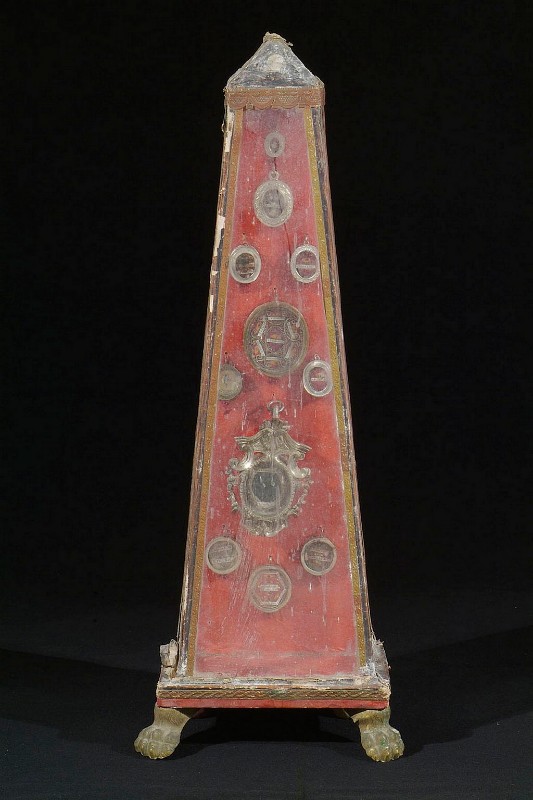 Bott. laziale sec. XVIII, Reliquiario a obelisco 2/4